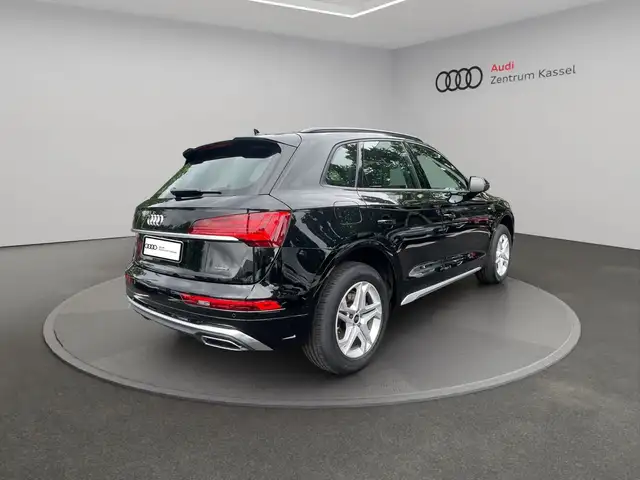 Audi Q5 view 7