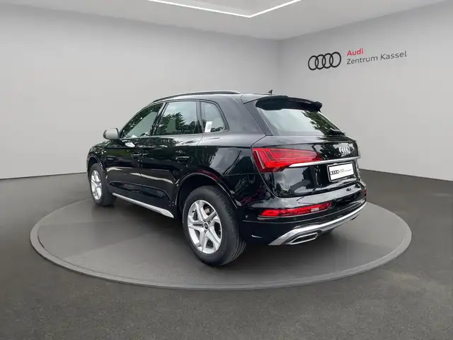 Audi Q5 view 5