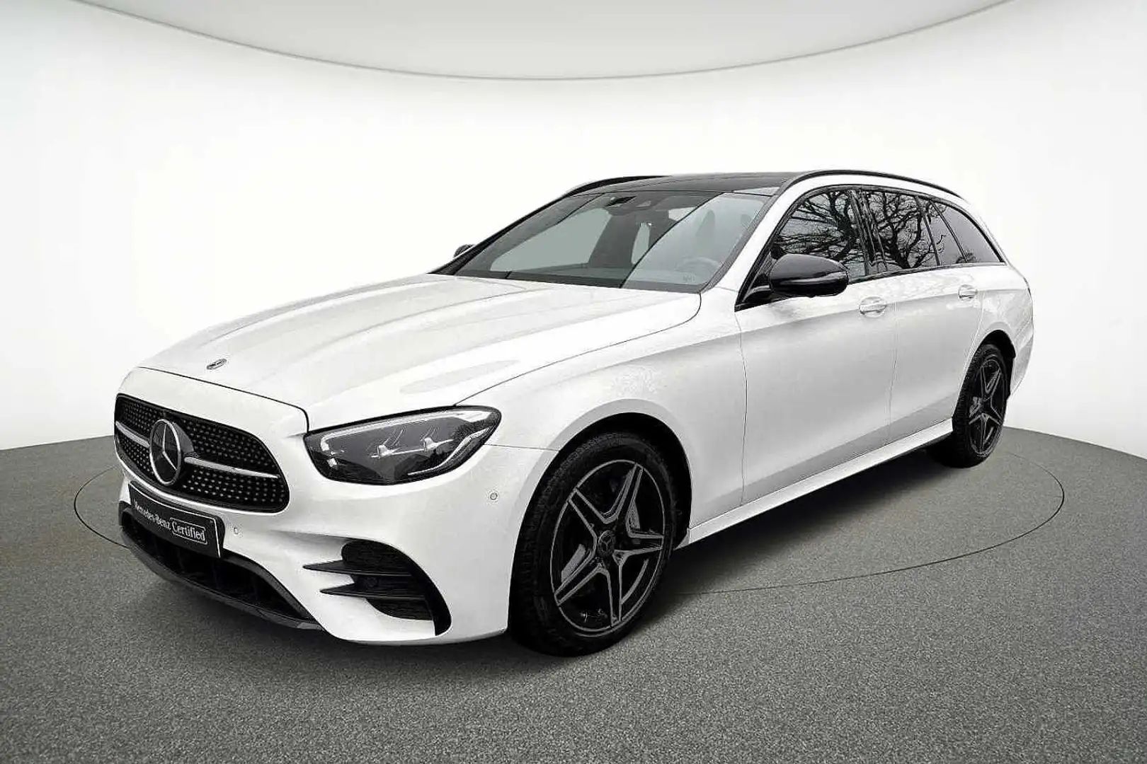 Mercedes-Benz E 300 de Estate AMG Line Blanc - 1
