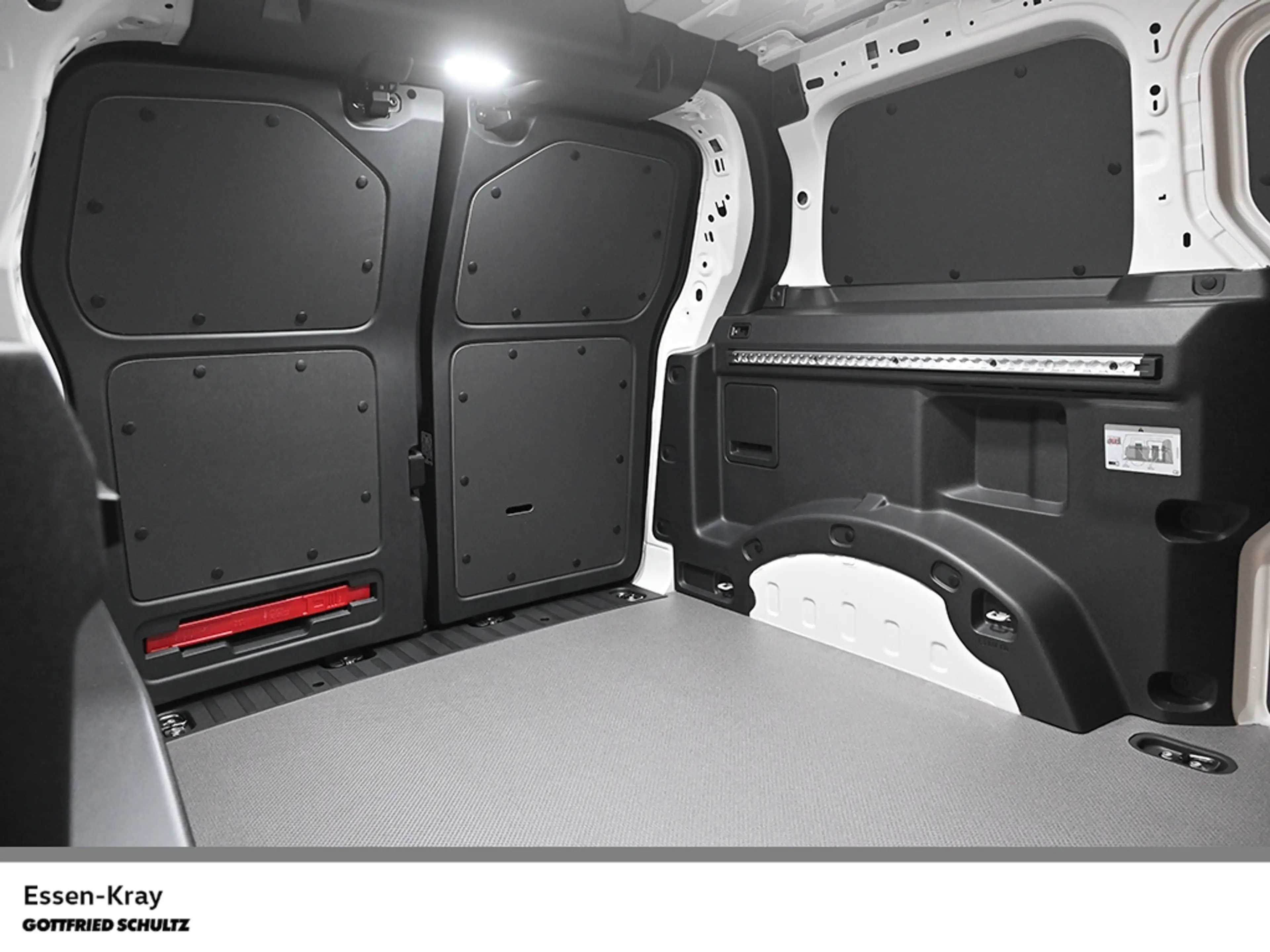 Volkswagen ID. Buzz Cargo Pro kurzer Radstand 210 kW (286 Heckantrieb 1-Gang — photo 10