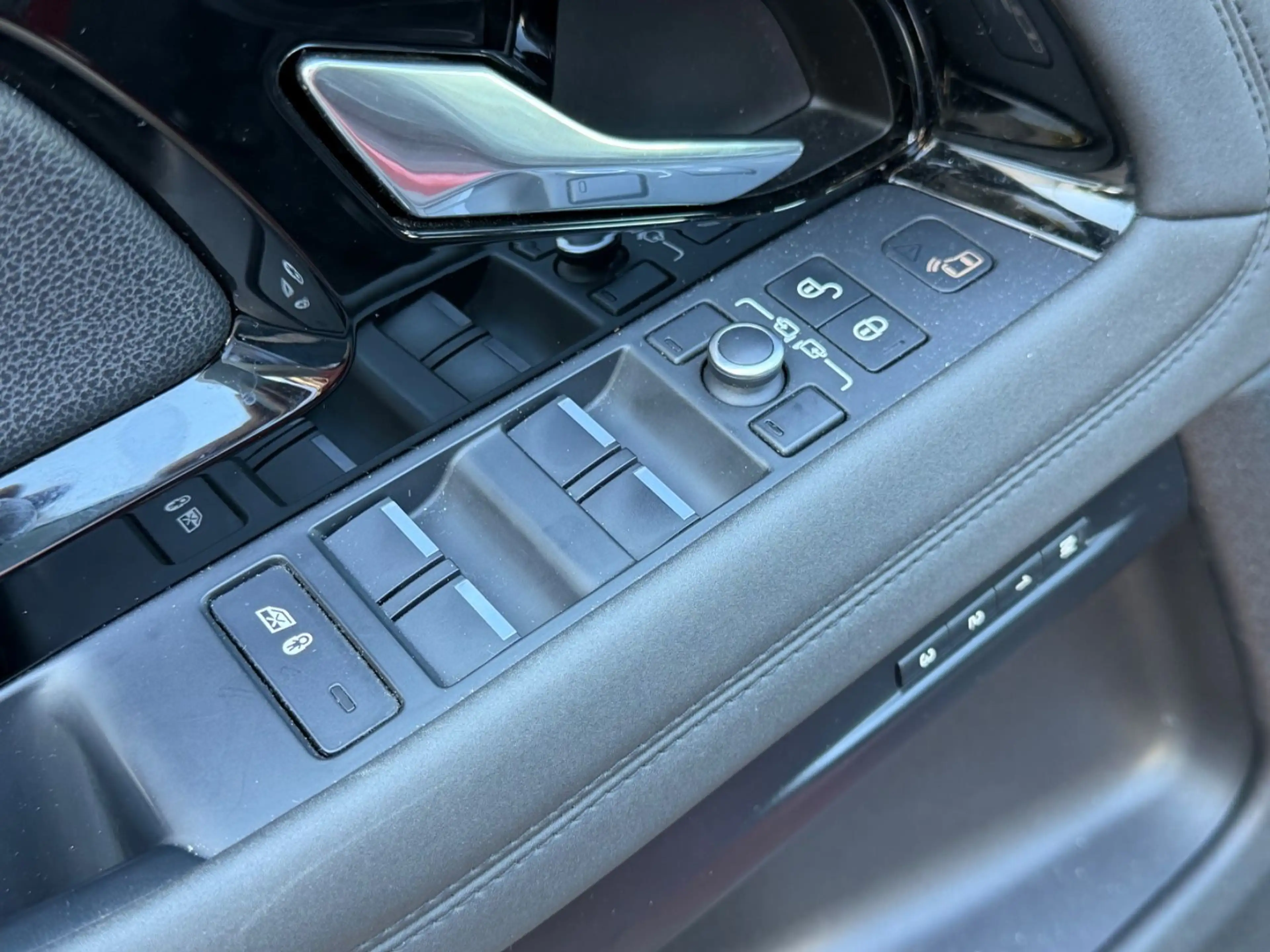 Land Rover Range Rover Evoque SE/FACELIFT/20zoll/LEDER/PANO — photo 12