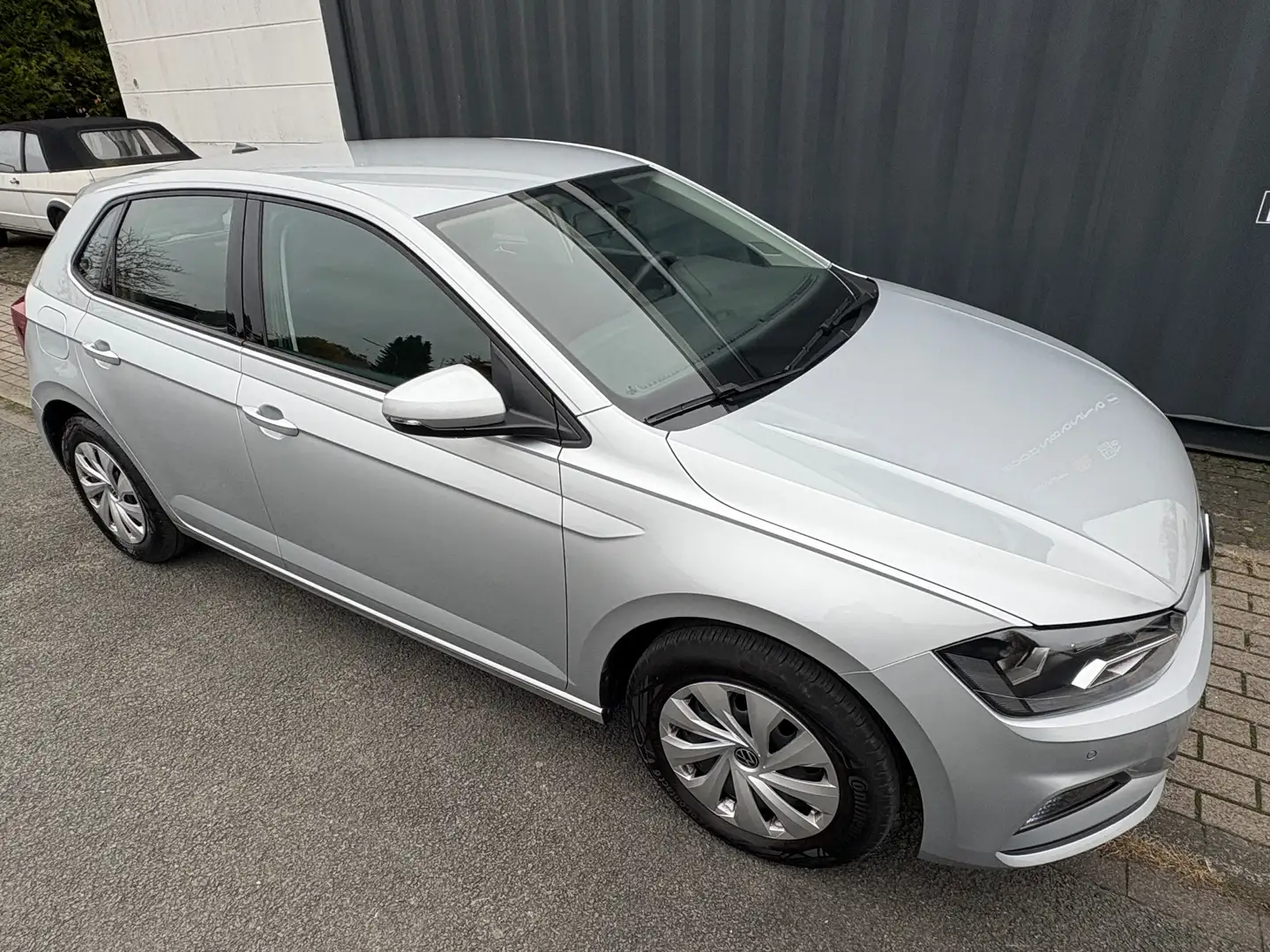 Volkswagen Polo Comfortline 1.0 MPI Silber - 2