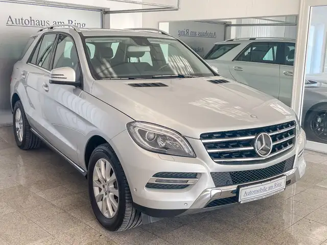 Mercedes-Benz ML 350 CDI 4Matic Leder Bi-Xenon PDC Kamera AHK