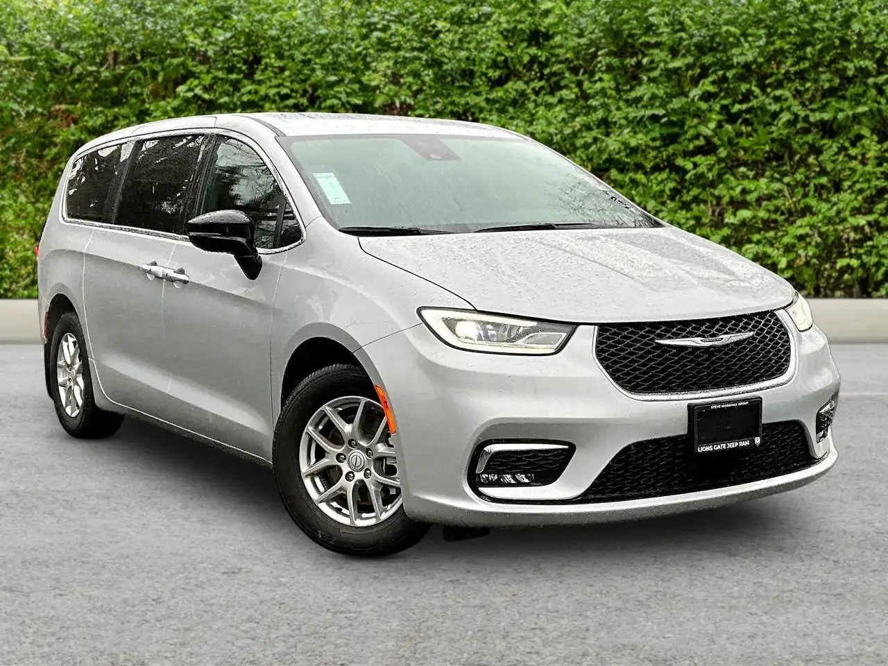 Chrysler Pacifica снимка Chrysler Pacifica