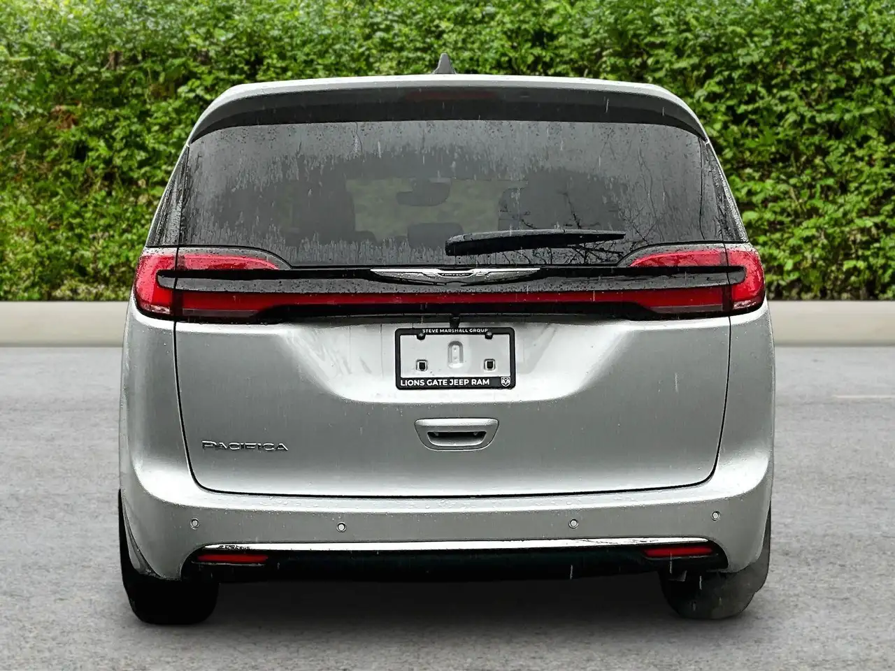 Chrysler Pacifica снимка Chrysler Pacifica