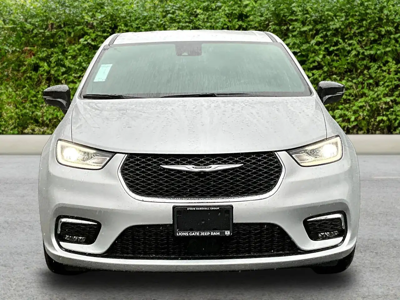 Chrysler Pacifica снимка Chrysler Pacifica