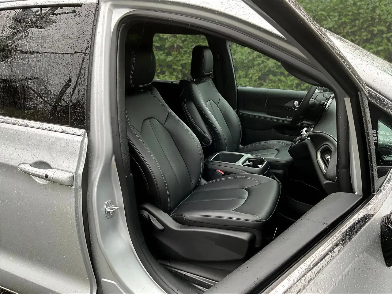 Chrysler Pacifica снимка Chrysler Pacifica