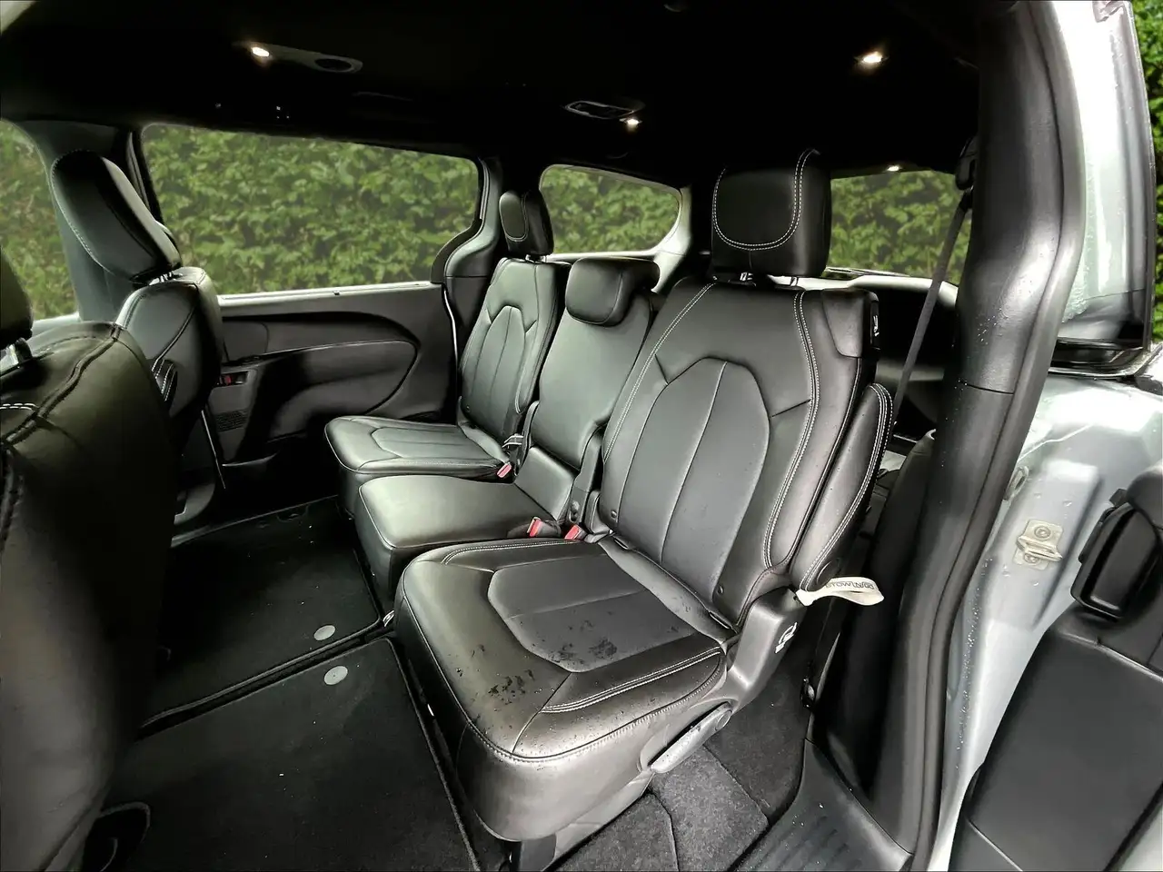 Chrysler Pacifica снимка Chrysler Pacifica