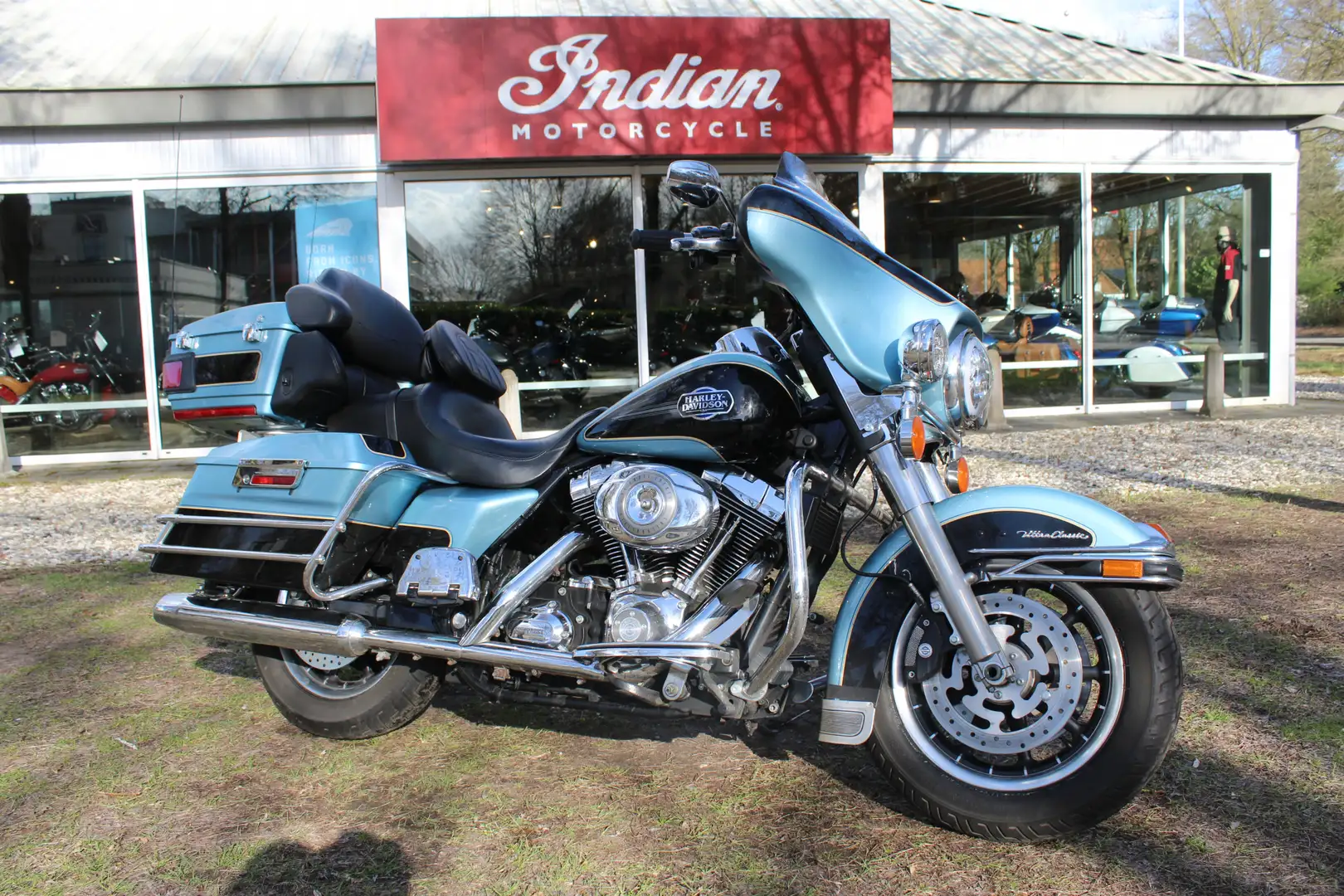 Harley-Davidson Ultra Classic FLHTCU Ultra-Glide Classic Azul - 1