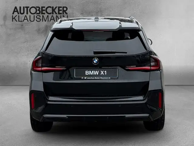 BMW X1 view 6