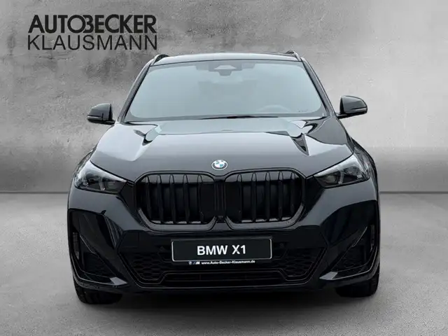 BMW X1 view 5