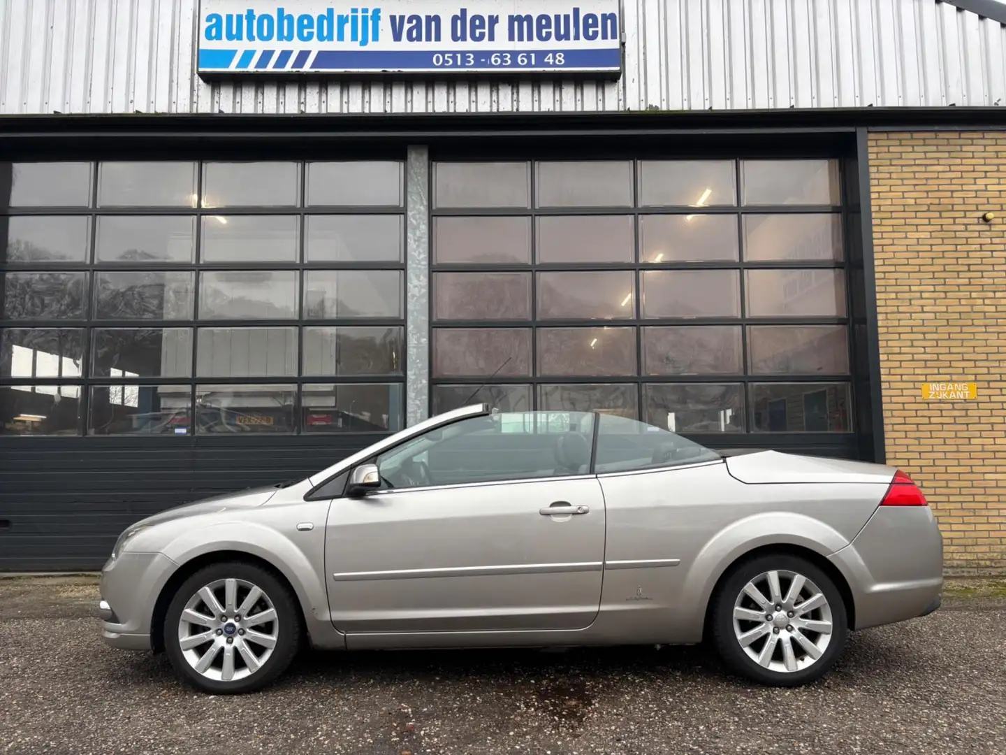 Ford Focus CC Coupé-Cabriolet 2.0-16V Titanium nederlandse auto! Grau - 2
