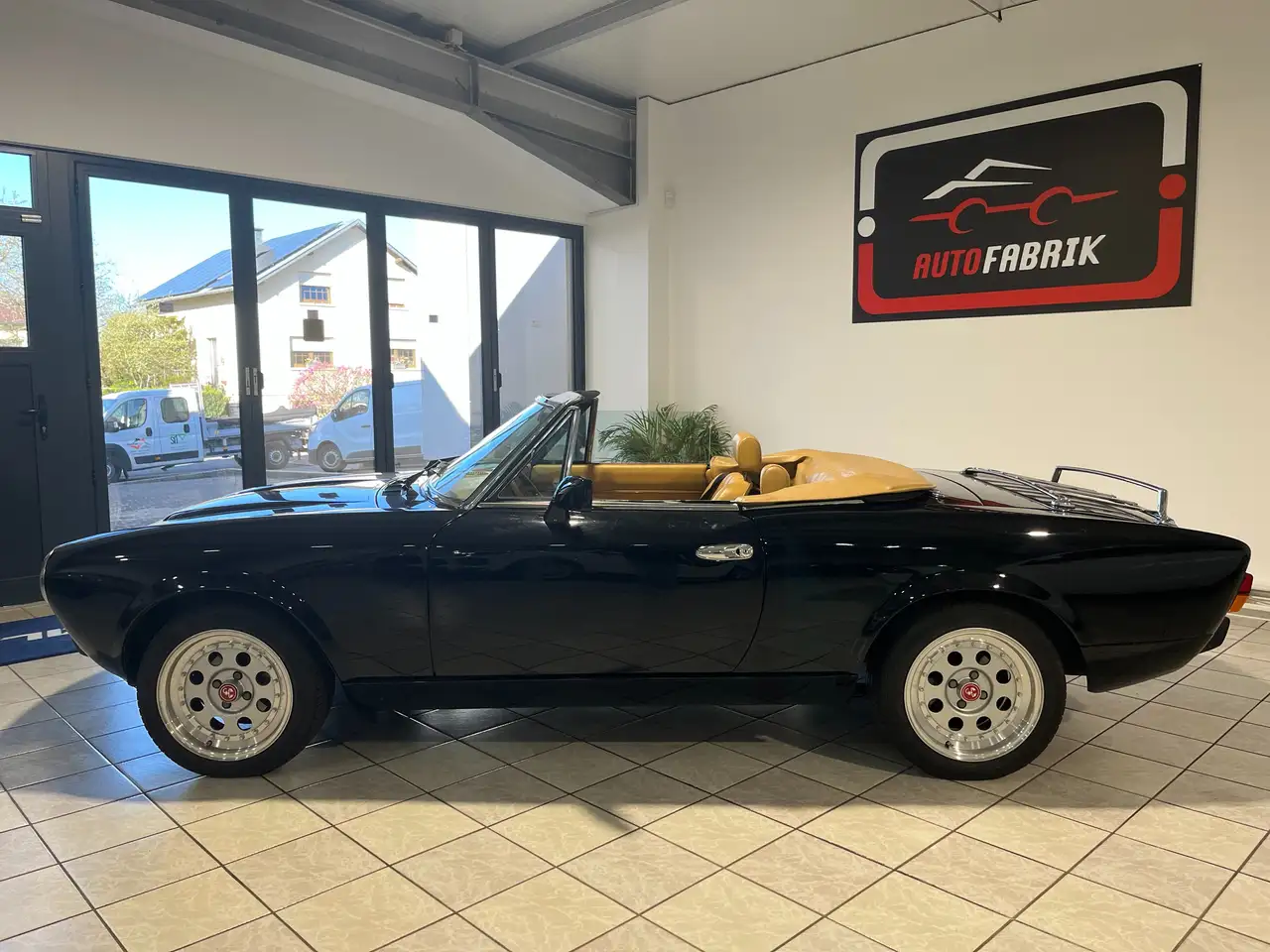 Fiat 124 Spider Pininfarina, foto 2