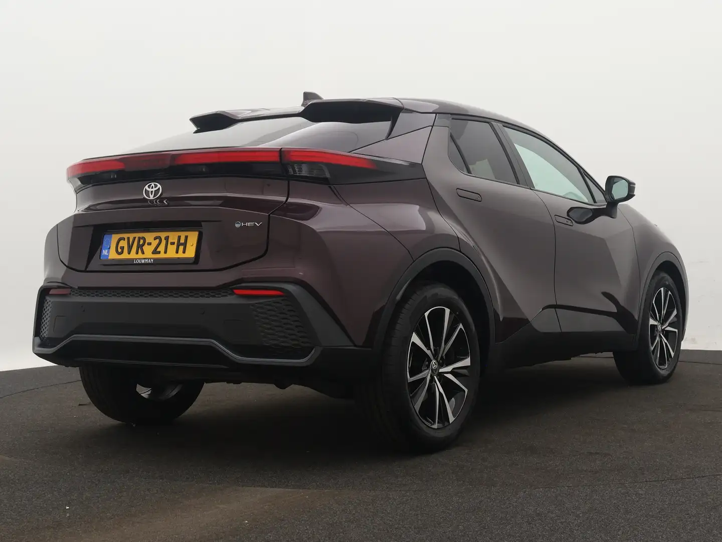 Toyota C-HR 1.8 Hybrid 140 Dynamic | 1e Eigenaar | Nieuw Gelev Paars - 2