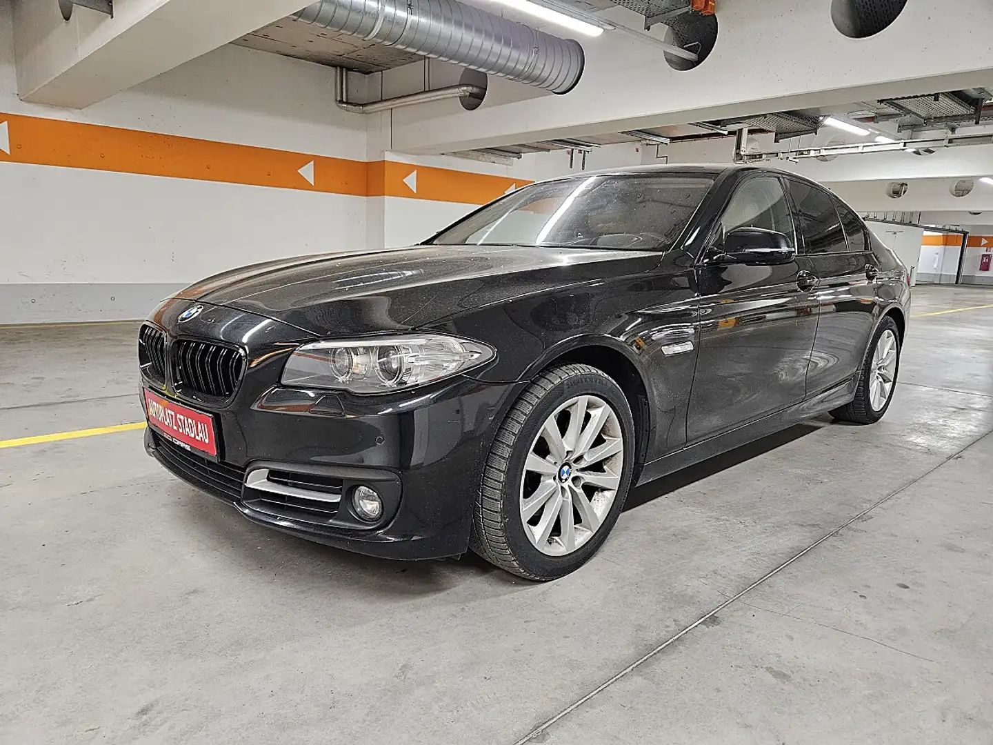 BMW 530 d xDrive Aut. Schwarz - 1