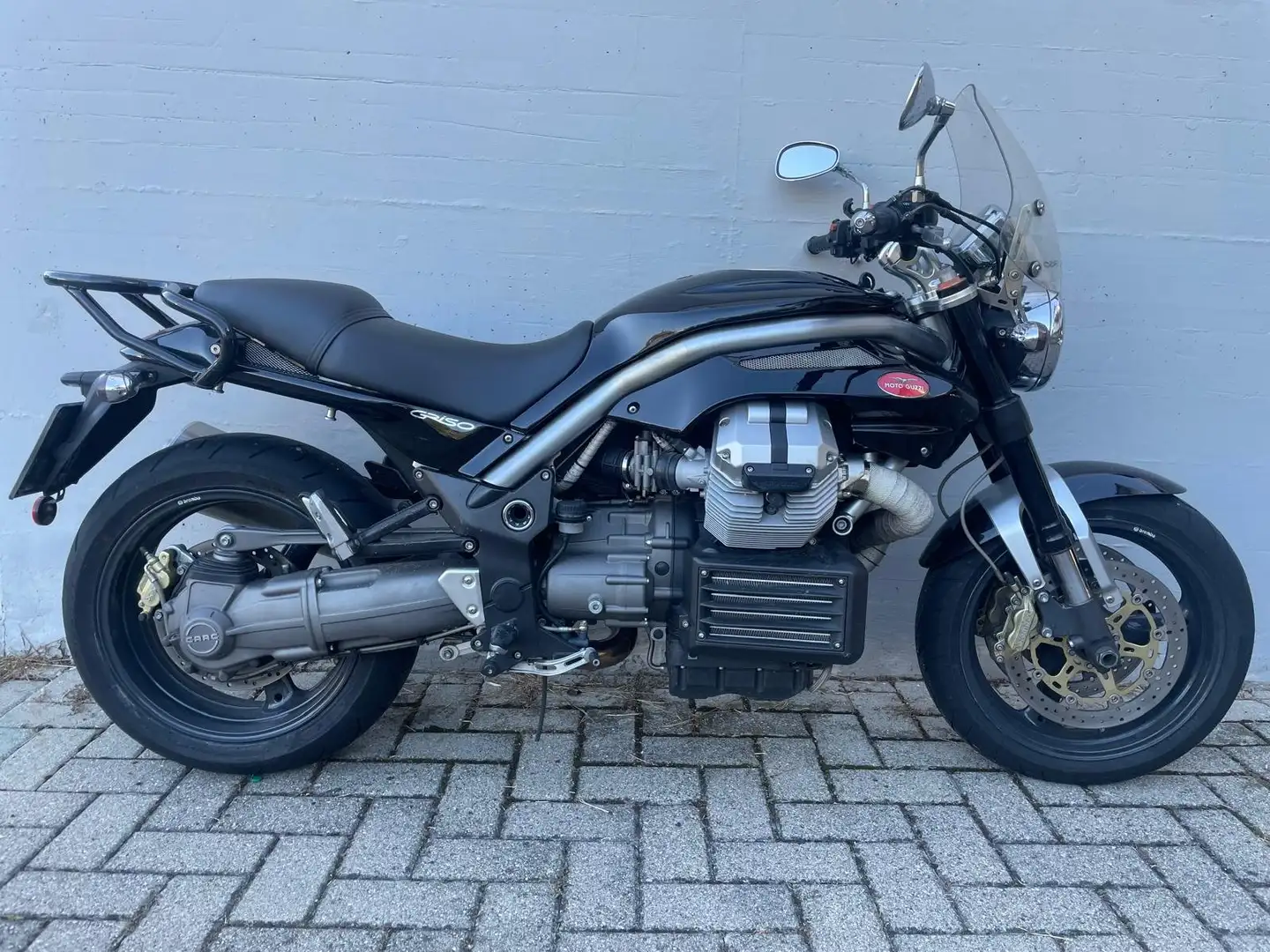 Moto Guzzi Griso 1100 Zwart - 1