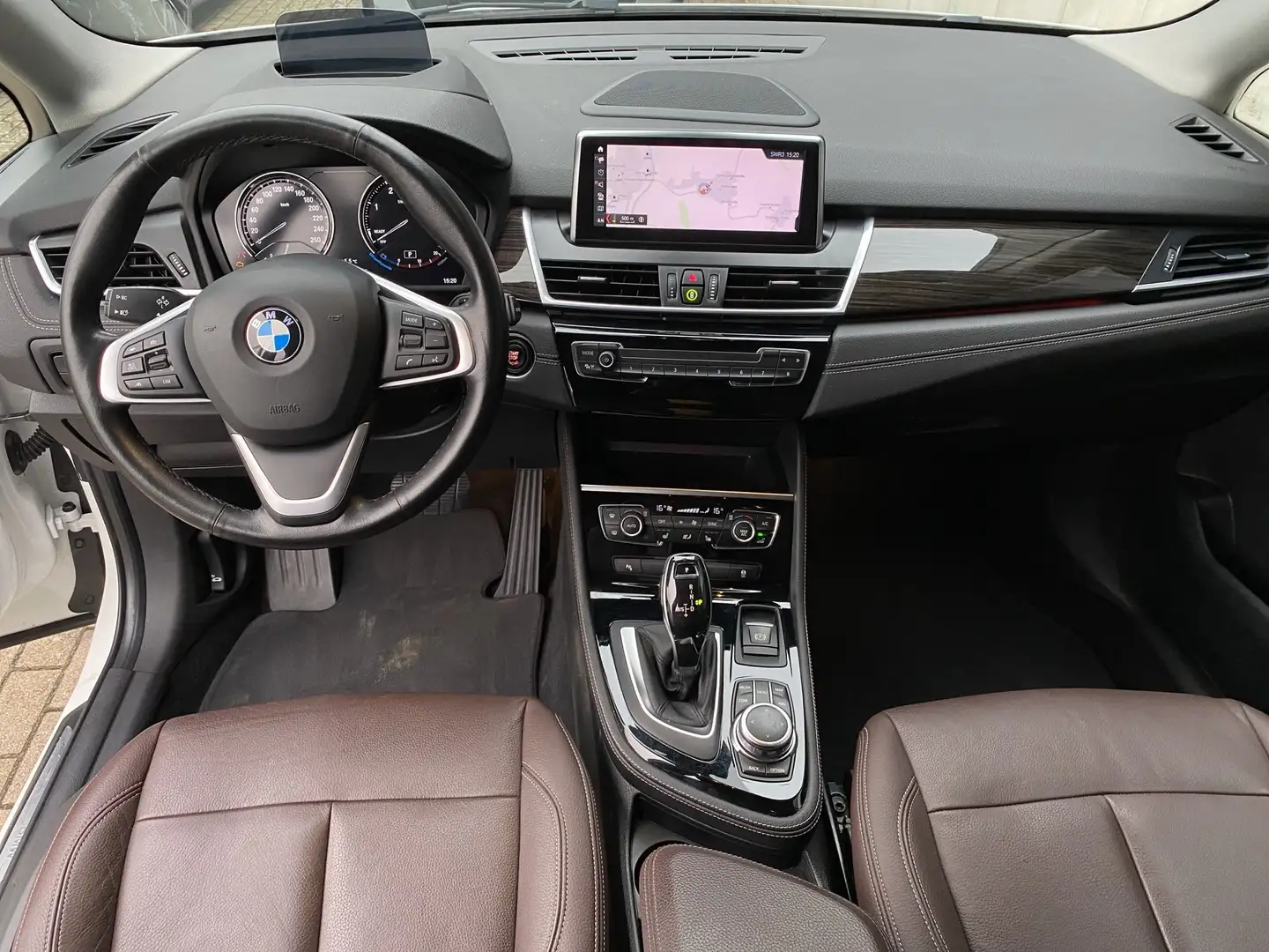 BMW 220 d Active Tourer Luxury AHK/ACC/CAM/MEMO/LED+ Wit - 2