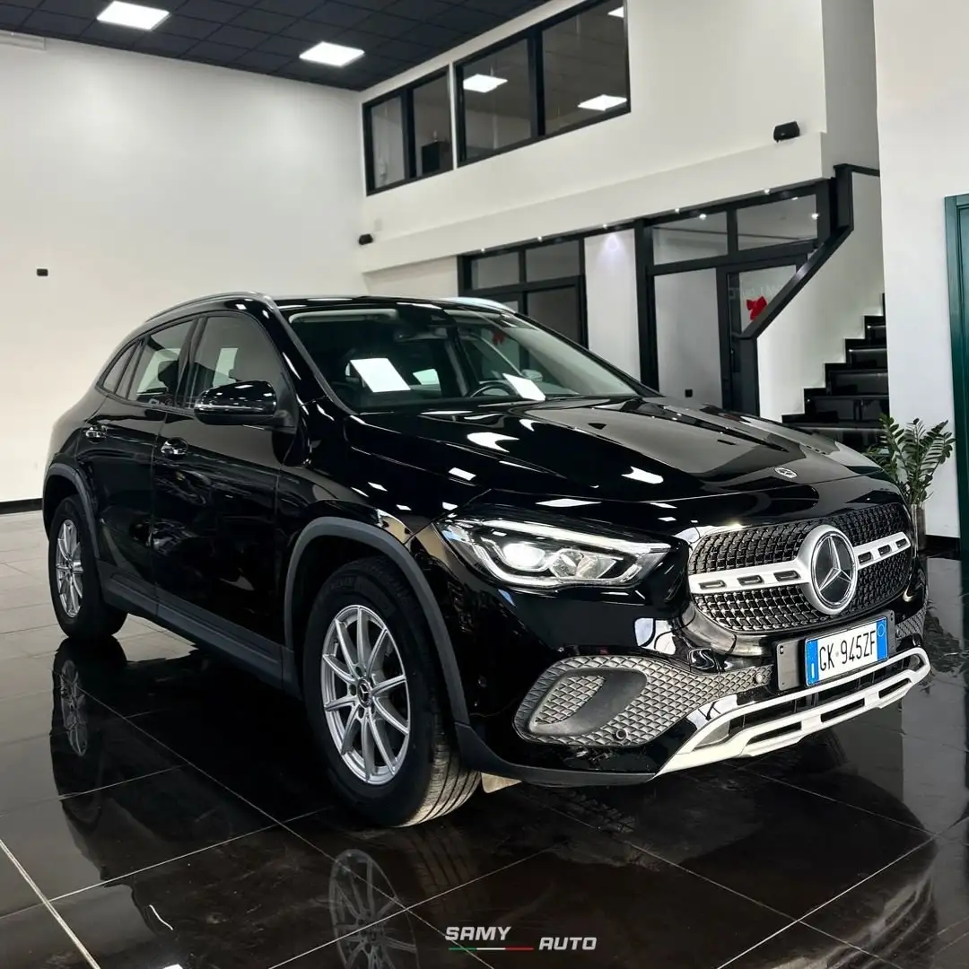 Mercedes-Benz GLA 200 d Business Extra auto Nero - 2