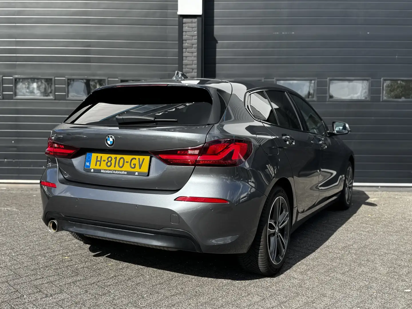 BMW 118 1-serie 118i High Executive Automaat | A/C Climate Gris - 2