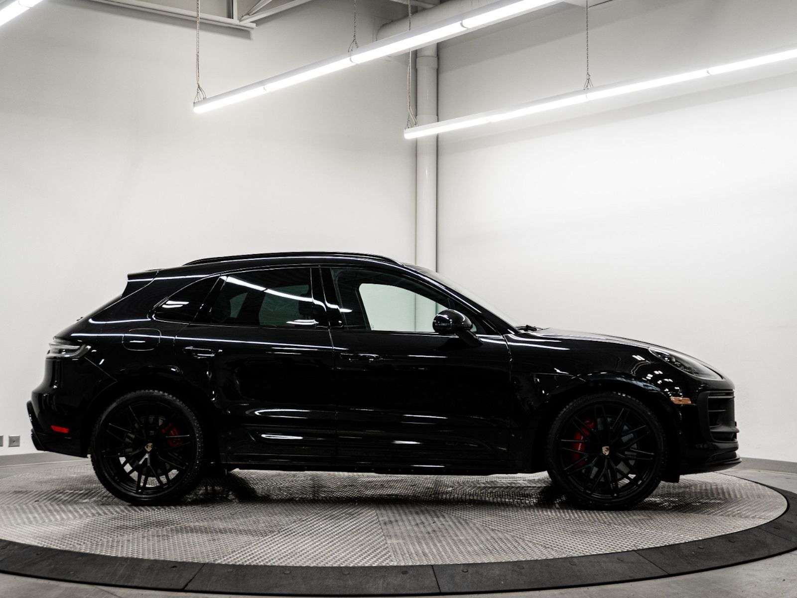 2024 Porsche Macan | Recent Arrival, High Demand Unit, Porsche Servic alt 5
