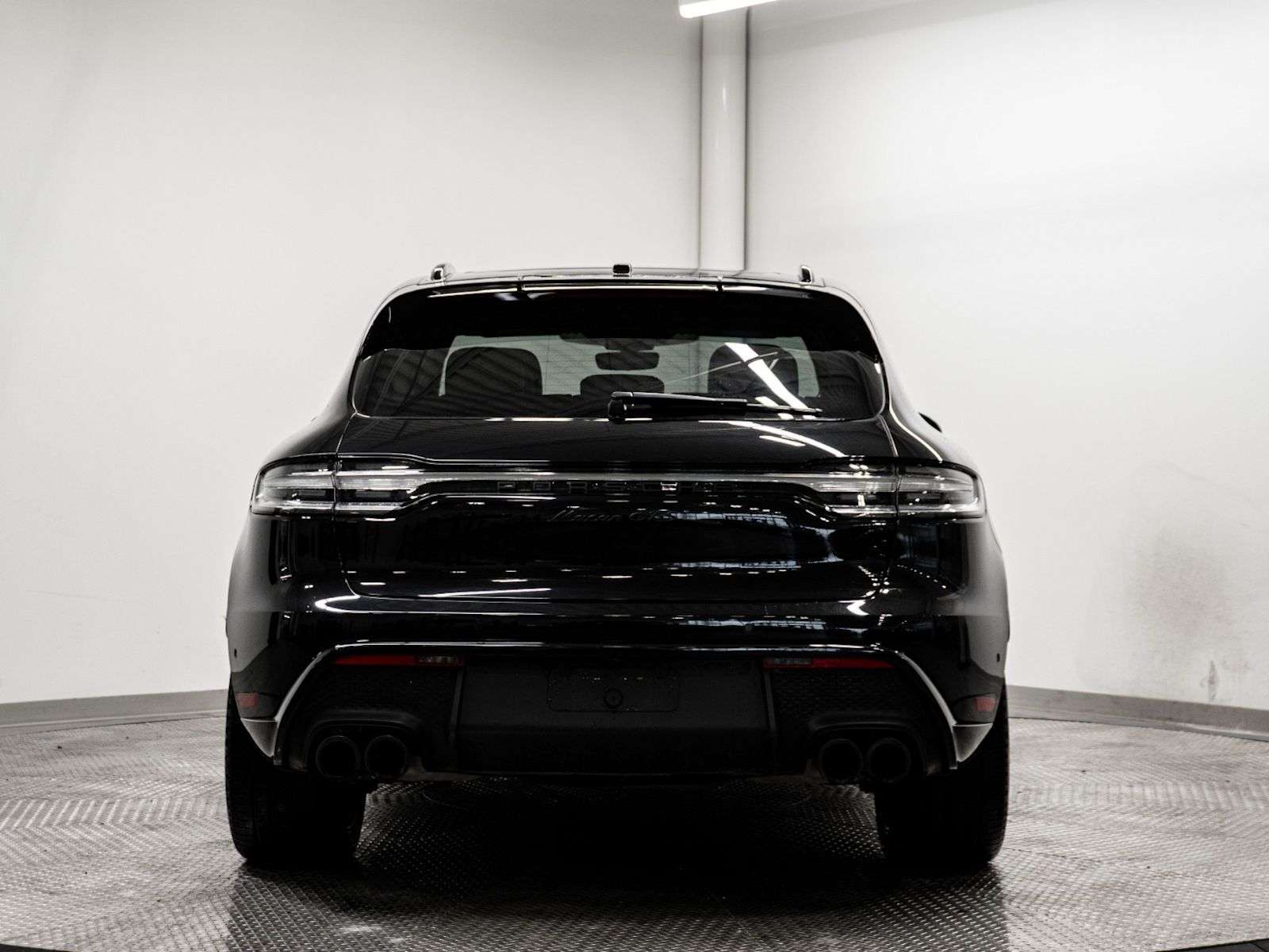 2024 Porsche Macan | Recent Arrival, High Demand Unit, Porsche Servic alt 4