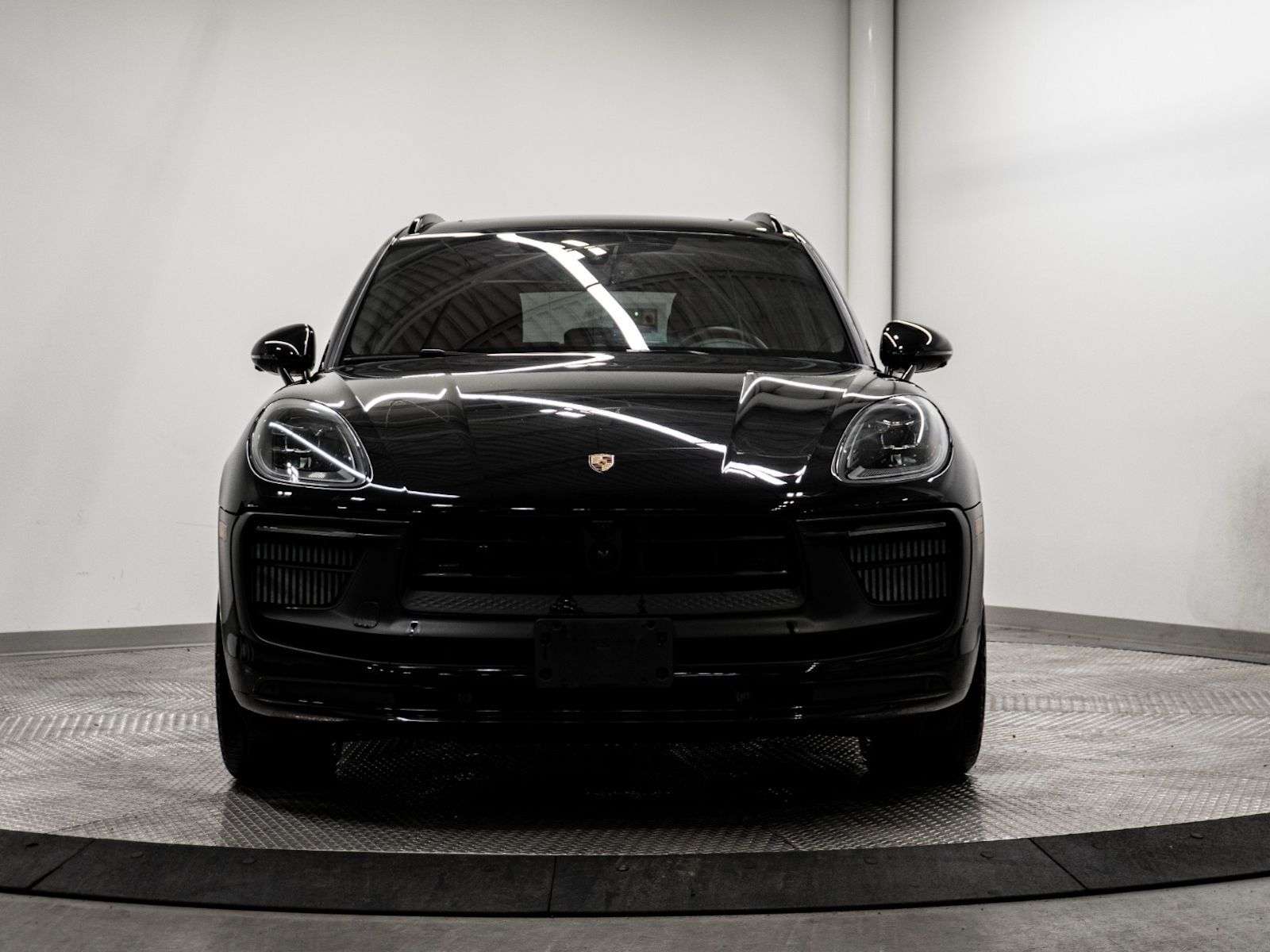 2024 Porsche Macan | Recent Arrival, High Demand Unit, Porsche Servic thumb 6