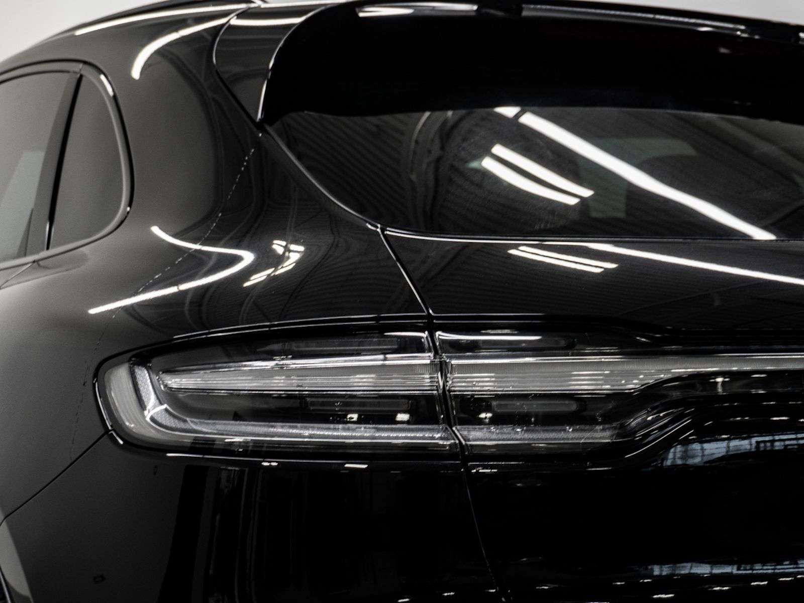 2024 Porsche Macan | Recent Arrival, High Demand Unit, Porsche Servic thumb 12