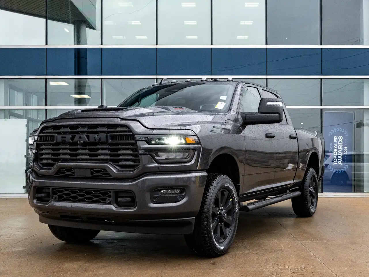 RAM 2500 снимка RAM 2500