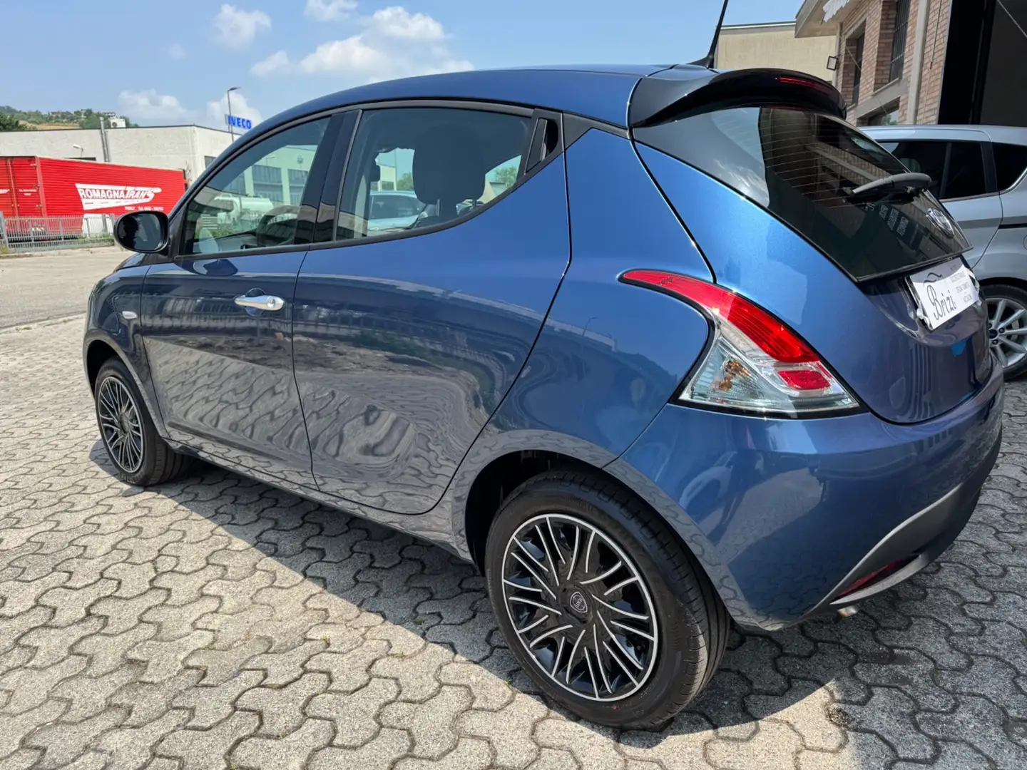 Lancia Ypsilon 1.0 FireFly 5 porte S&S Hybrid Oro Bleu - 2