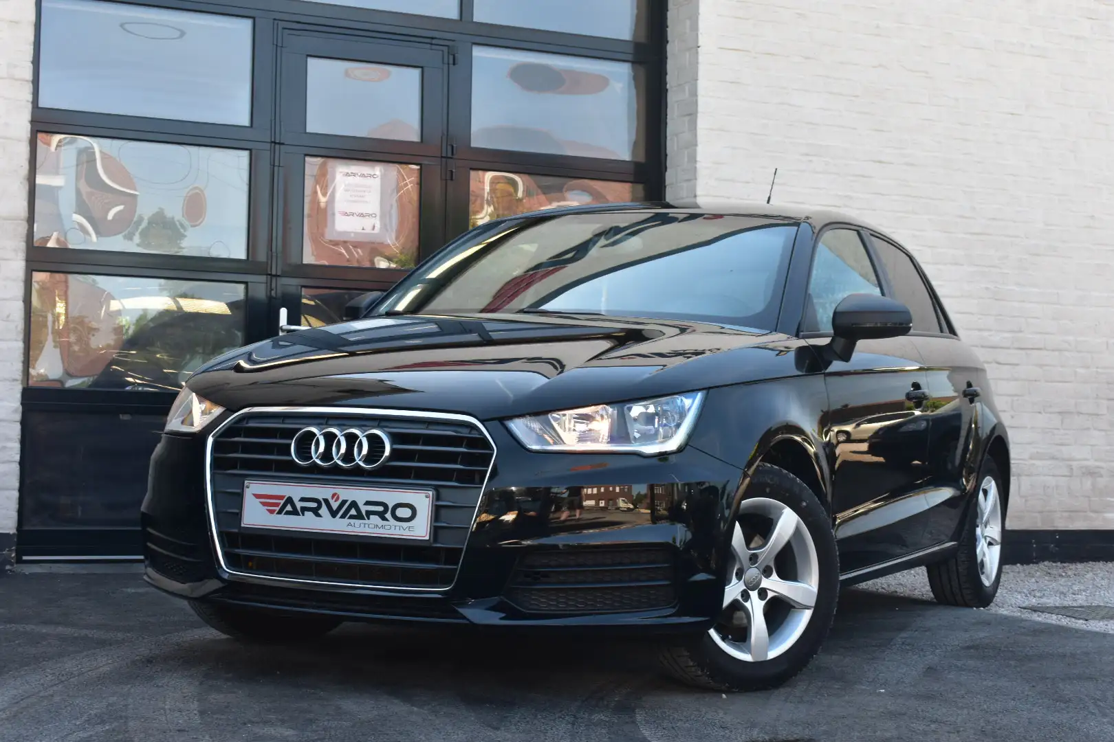 Audi A1 1.0 TFSI ultra Sportback design / Navi / Garantie Zwart - 2