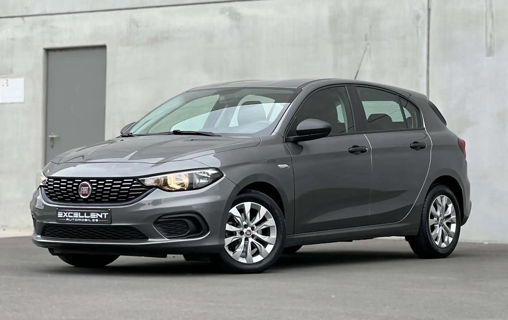Fiat Tipo 1.4i Tech Edition/AIRCO/JANTES/GARANTIE 12 MOIS Gris - 1