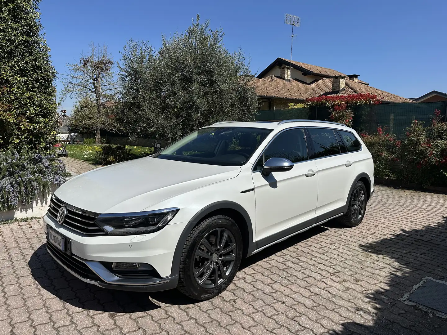 Volkswagen Passat Alltrack 2.0 tdi 4motion 190cv dsg Bianco - 2