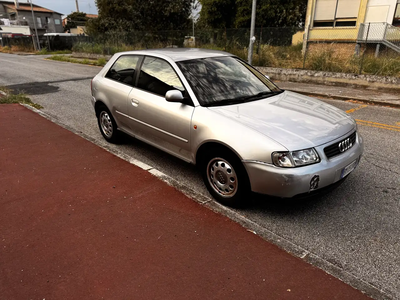 Audi A3 3p 1.6 Attraction 102cv, foto 3