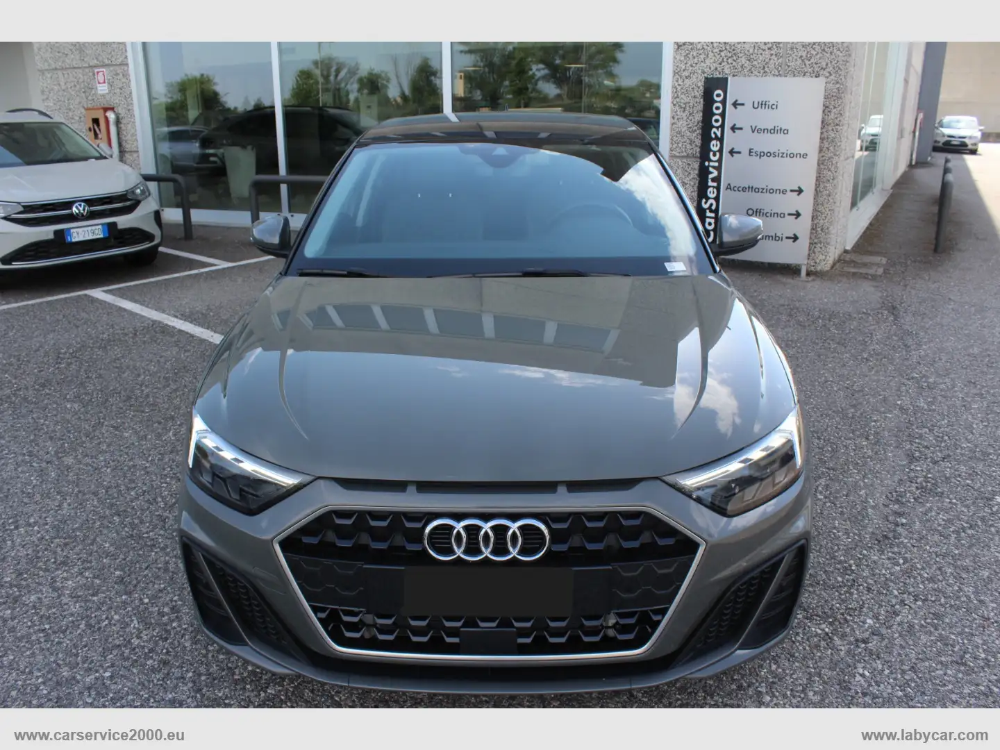 Audi A1 SPB 35 TFSI S tronic S line edition Grijs - 2