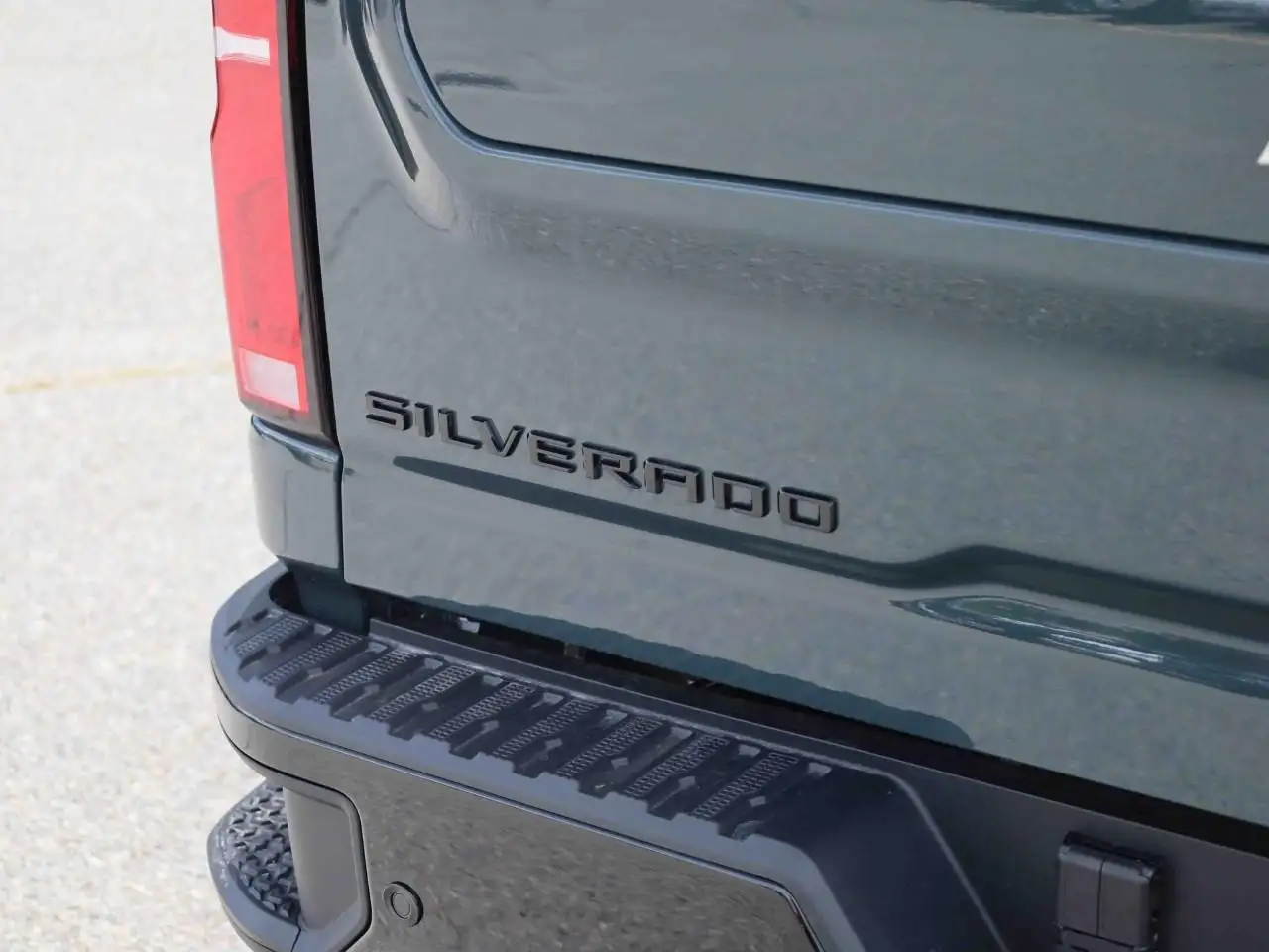 Chevrolet Silverado 3500 photo Chevrolet Silverado 3500
