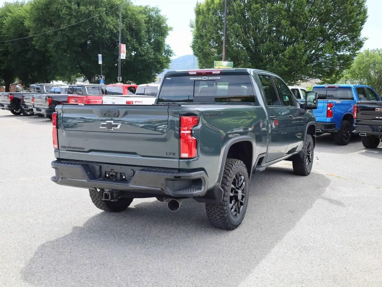 Chevrolet Silverado 3500 photo Chevrolet Silverado 3500