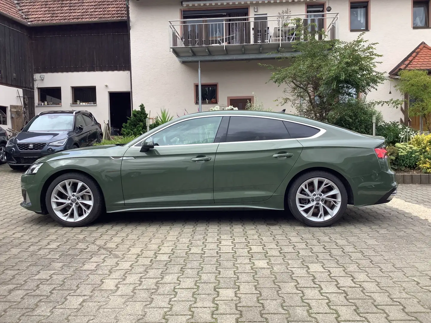 Audi A5 45 TFSI quattro advanced,Matrix-LED,STH,AHK,DAB Зелений - 1