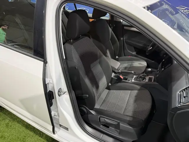 Skoda Octavia view 7