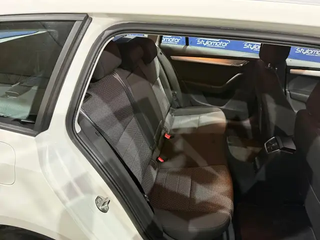 Skoda Octavia view 11