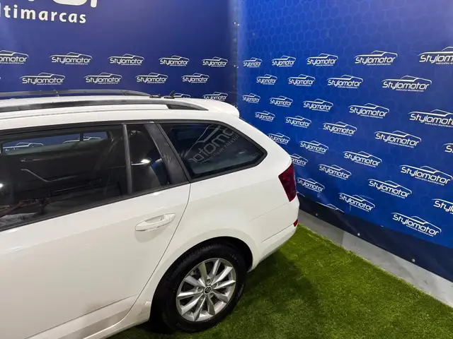 Skoda Octavia view 8