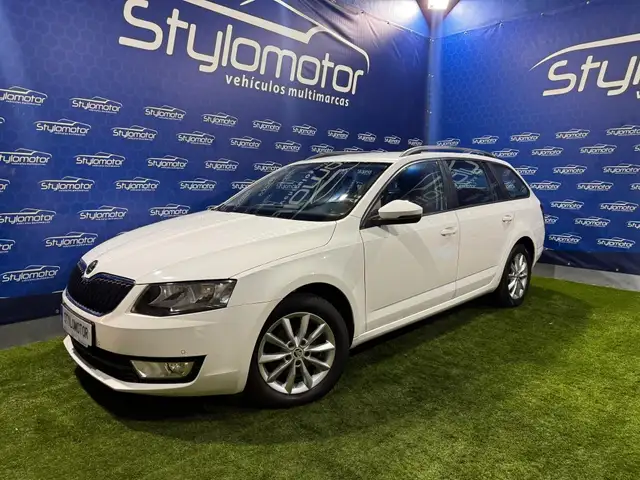 Skoda Octavia view 5