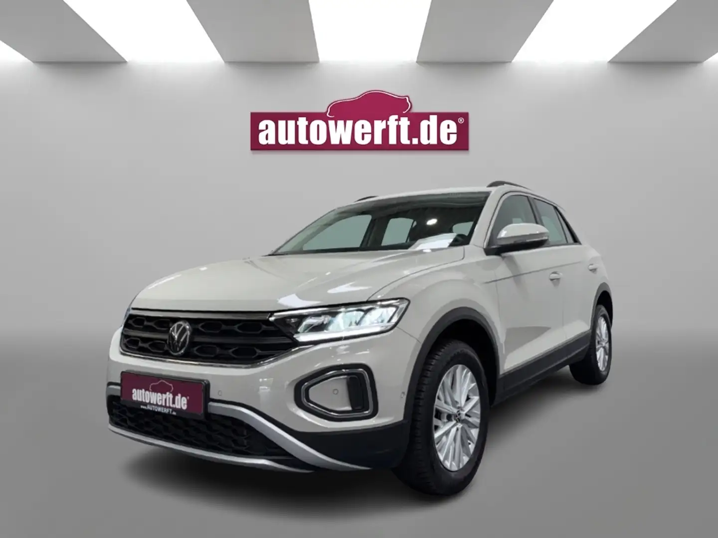 Volkswagen T-Roc 1.5 TSI DSG LIFE AHK LED NAVI 16Z SHZ VIRTUAL Grijs - 1