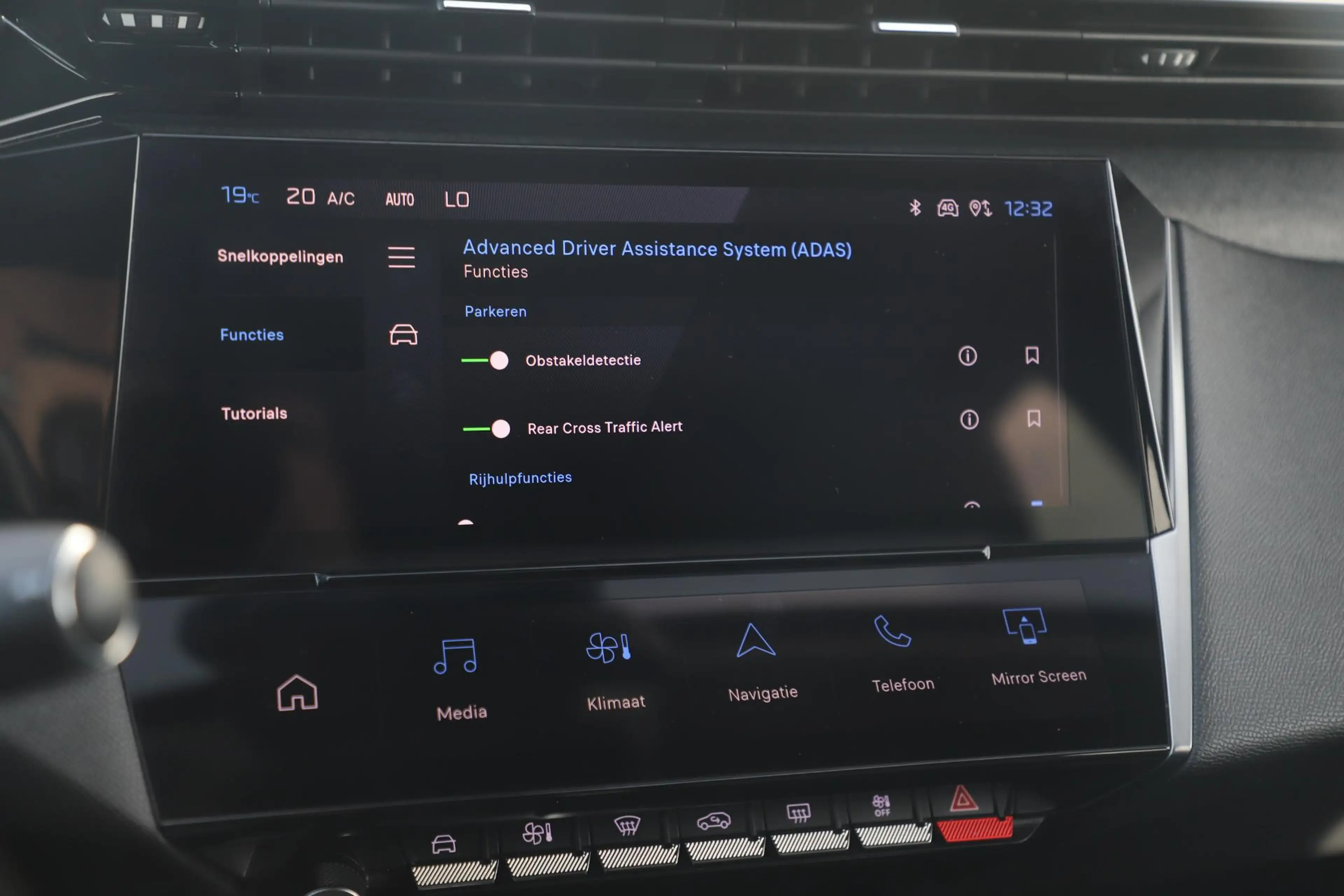 Peugeot 308 SW 1.2 PureTech Allure Pack Business Automaat 131P — photo 18