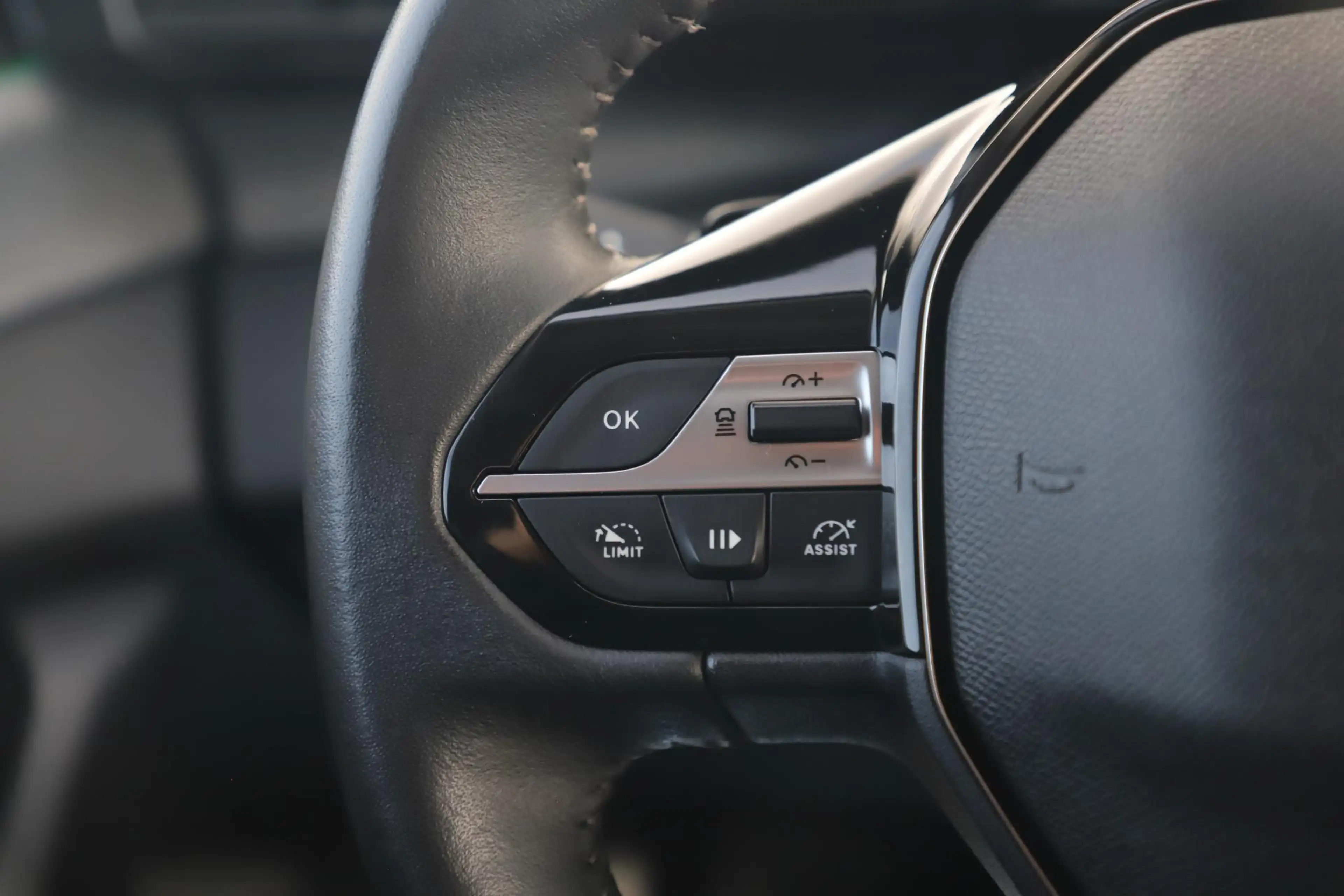 Peugeot 308 SW 1.2 PureTech Allure Pack Business Automaat 131P — photo 11