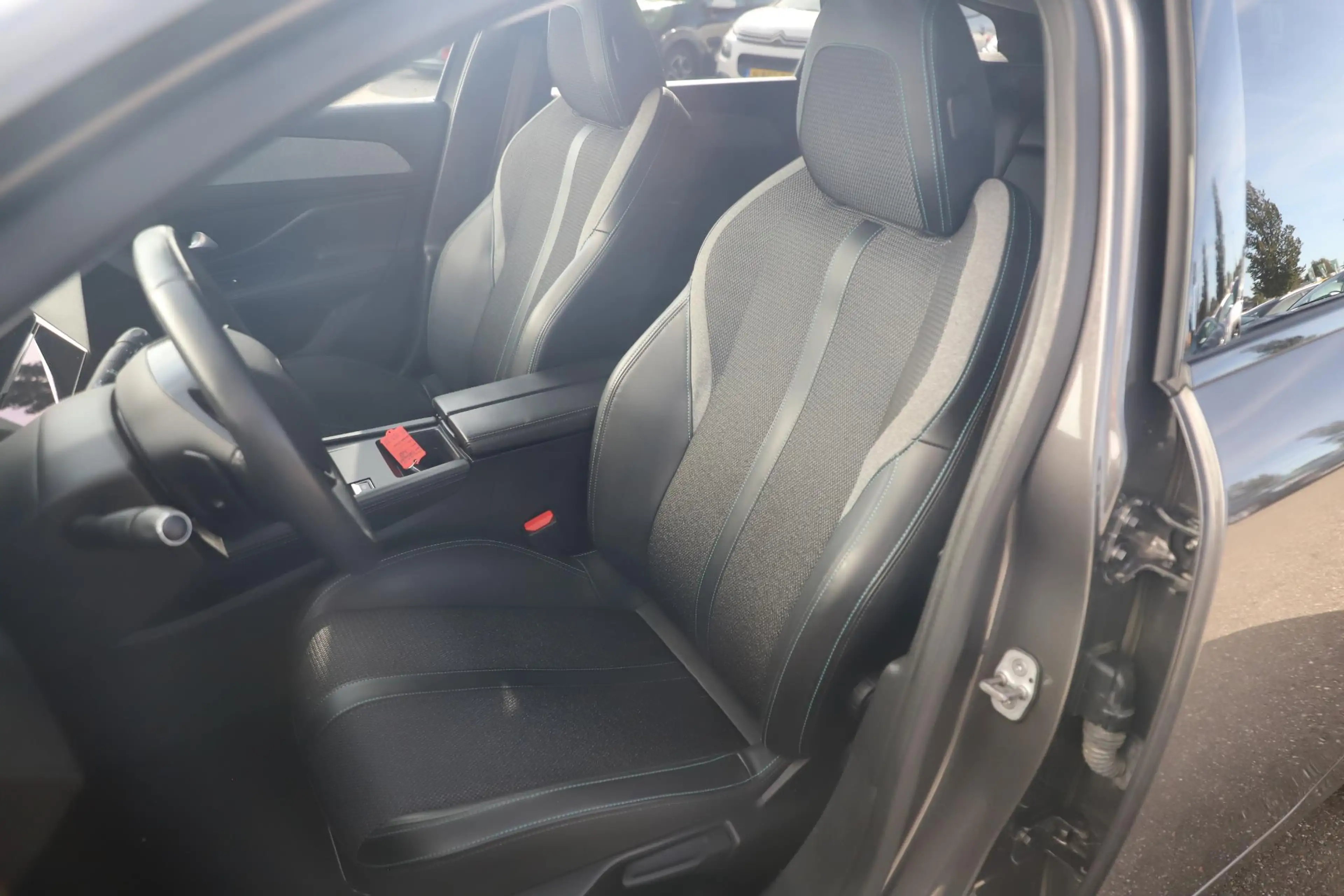 Peugeot 308 SW 1.2 PureTech Allure Pack Business Automaat 131P — photo 7