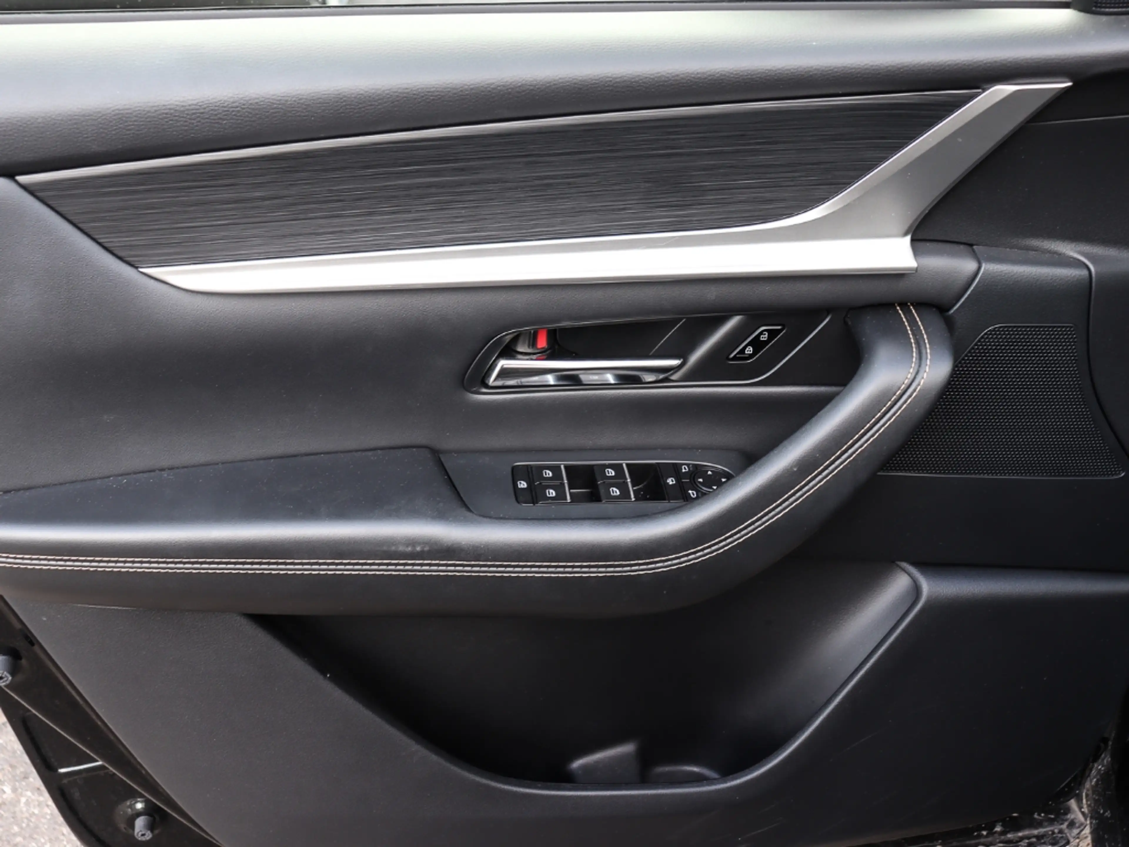 Mazda CX-60 3.3L e-SKYACTIV-D 254ps 8AT AWD Homura Plus AHK HU — photo 12
