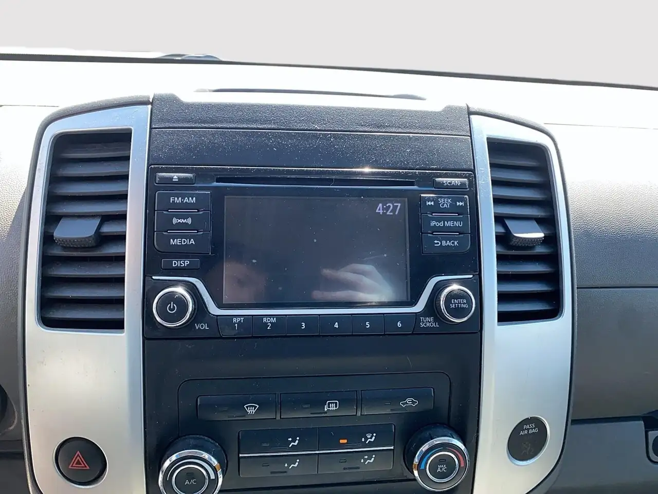 Nissan Frontier снимка Nissan Frontier