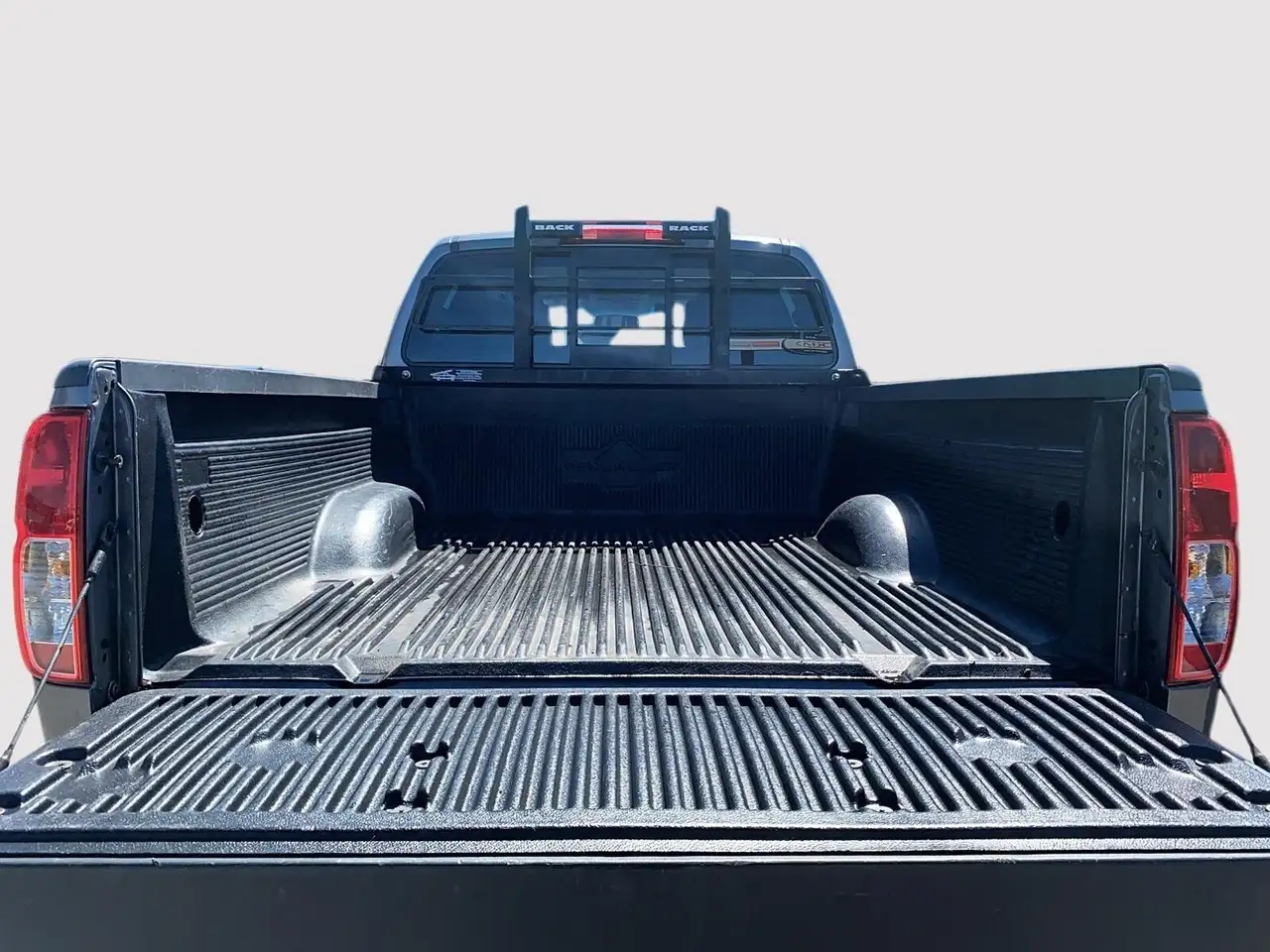 Nissan Frontier снимка Nissan Frontier