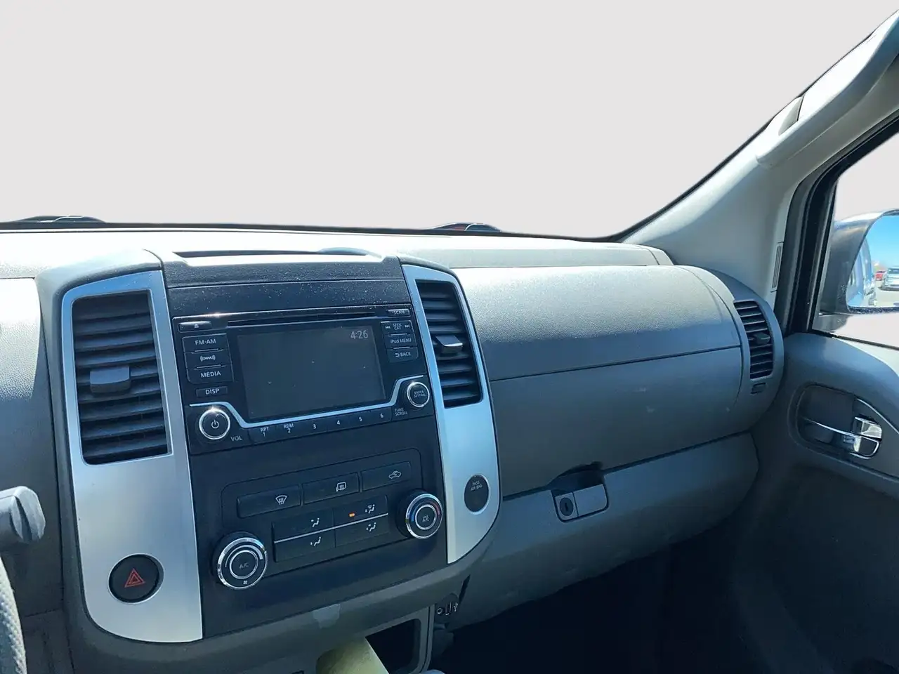 Nissan Frontier снимка Nissan Frontier