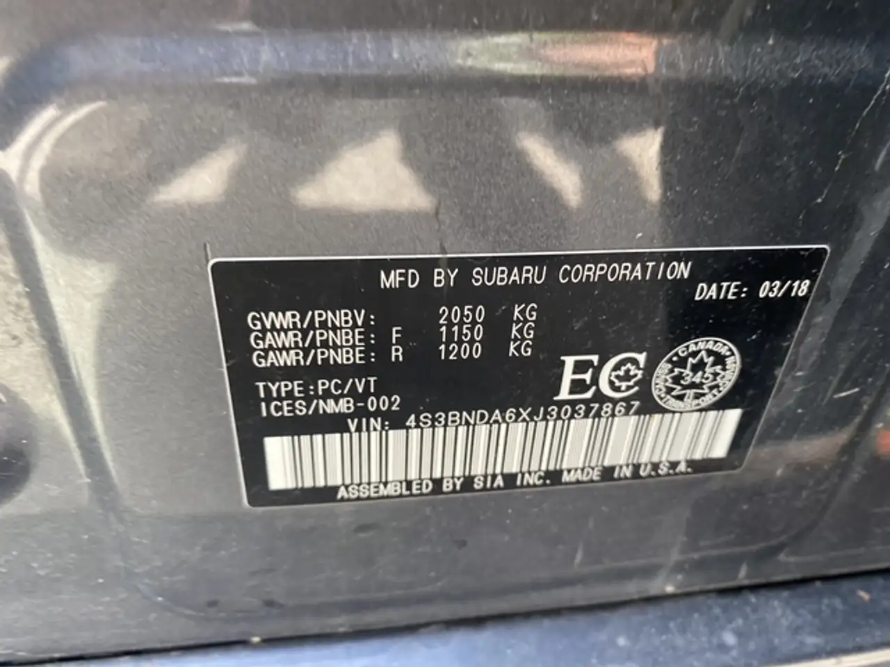 Subaru Legacy снимка Subaru Legacy